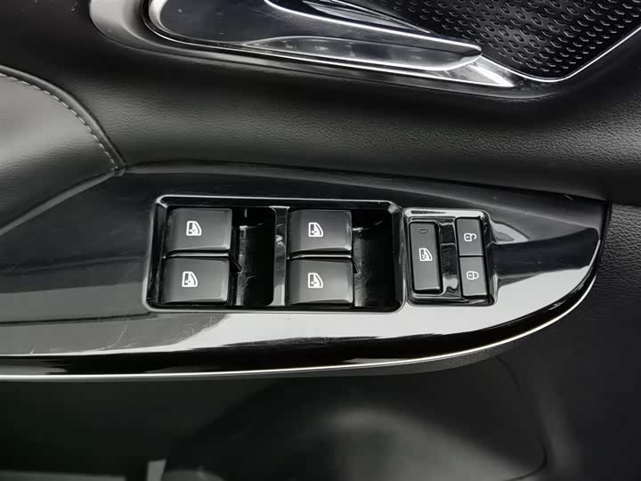 Фото 9 - Changan Oshan X7 Plus