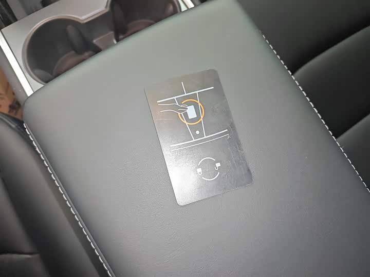 Фото 9 - Tesla Model Y