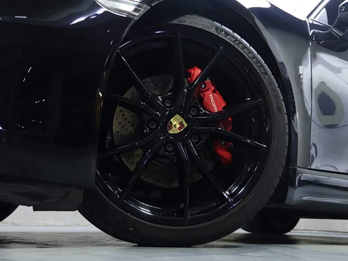 Фото 3 - Porsche 718