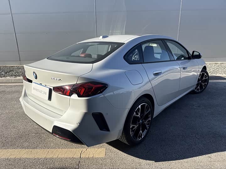 Фото 9 - BMW 2 Series