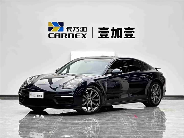 Фото 1 - Porsche Panamera