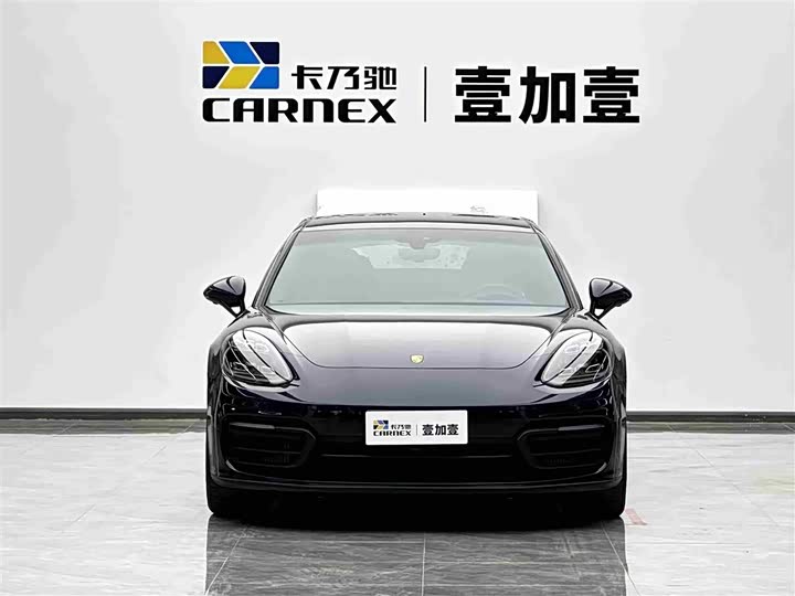 Фото 2 - Porsche Panamera