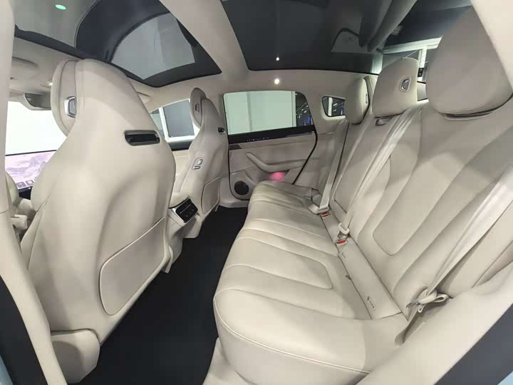 Фото 4 - Luxeed S7