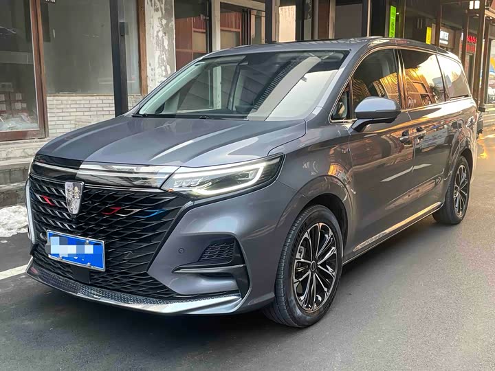 Фото 1 - Roewe iMax 8