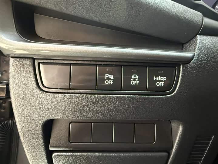 Фото 9 - Mazda 3 (Axela)