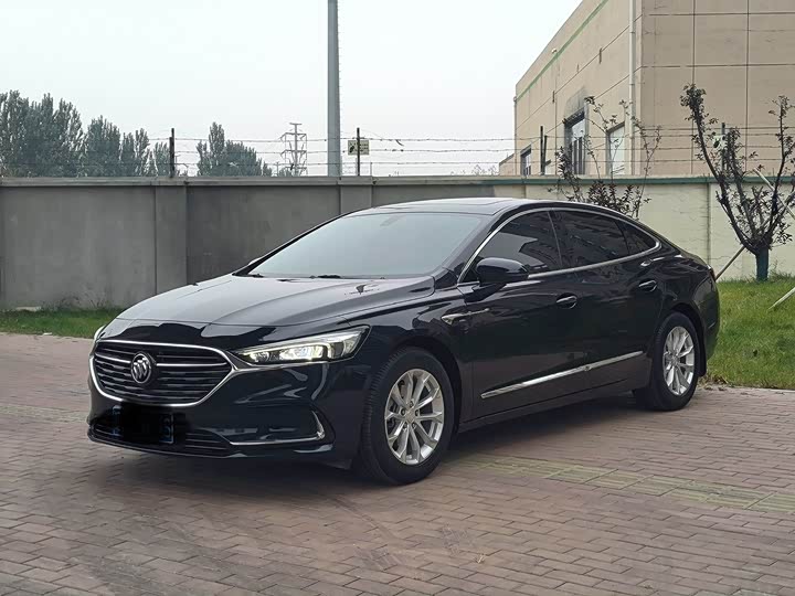 Фото 1 - Buick LaCrosse