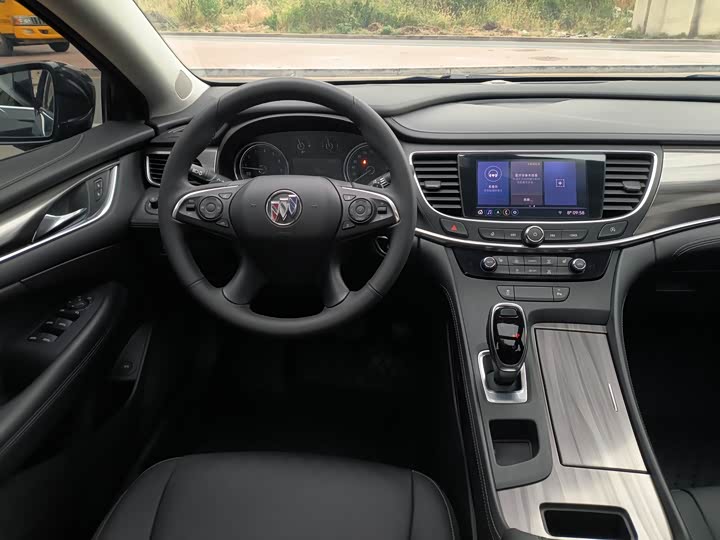 Фото 7 - Buick LaCrosse