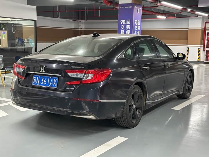 Фото 5 - Honda Accord