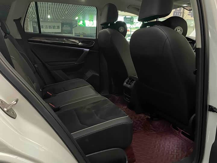 Фото 6 - Volkswagen Tayron