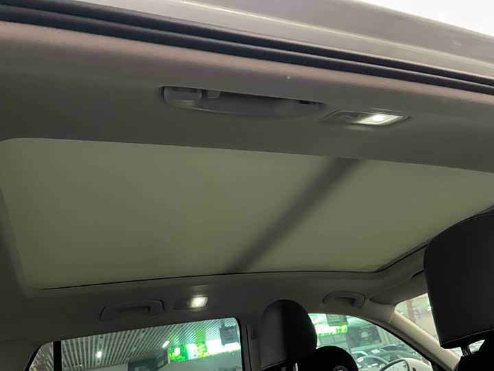 Фото 9 - Volkswagen Tayron