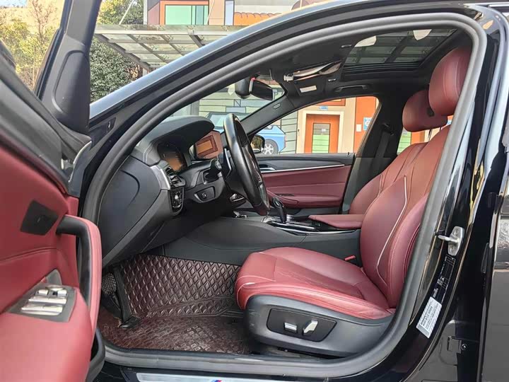 Фото 5 - BMW 5 Series