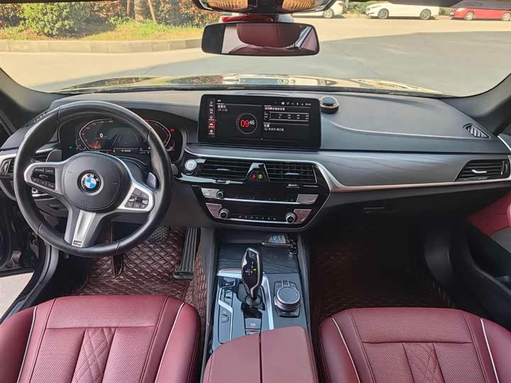 Фото 9 - BMW 5 Series