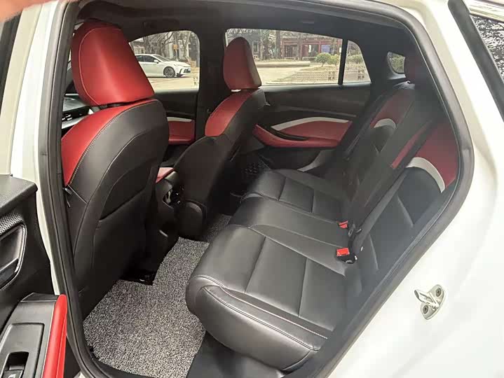 Фото 8 - MG Motor 5