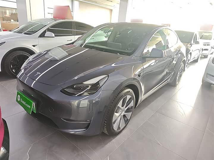Фото 2 - Tesla Model Y