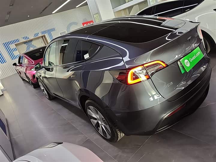 Фото 5 - Tesla Model Y