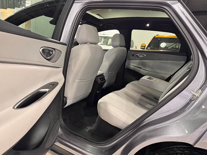 Фото 8 - BYD Sea Lion 06 Hybrid/EV