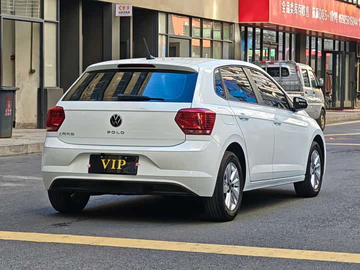 Фото 9 - Volkswagen Polo