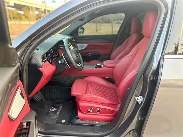 Фото 4 - Maserati Grecale