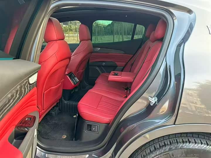 Фото 5 - Maserati Grecale