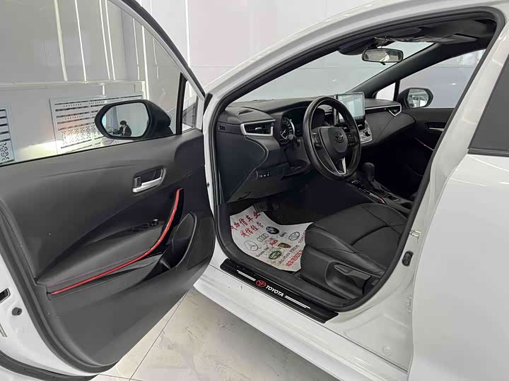 Фото 2 - Toyota Levin