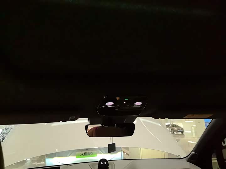 Фото 8 - Nio ES8