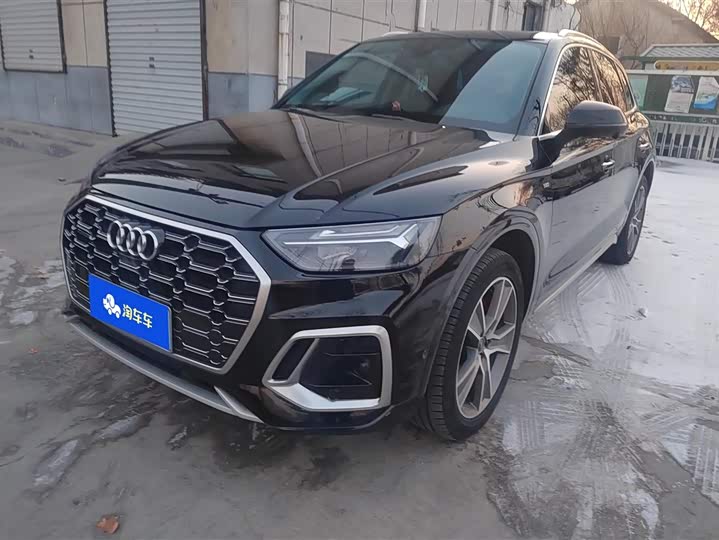 Фото 1 - Audi Q5L