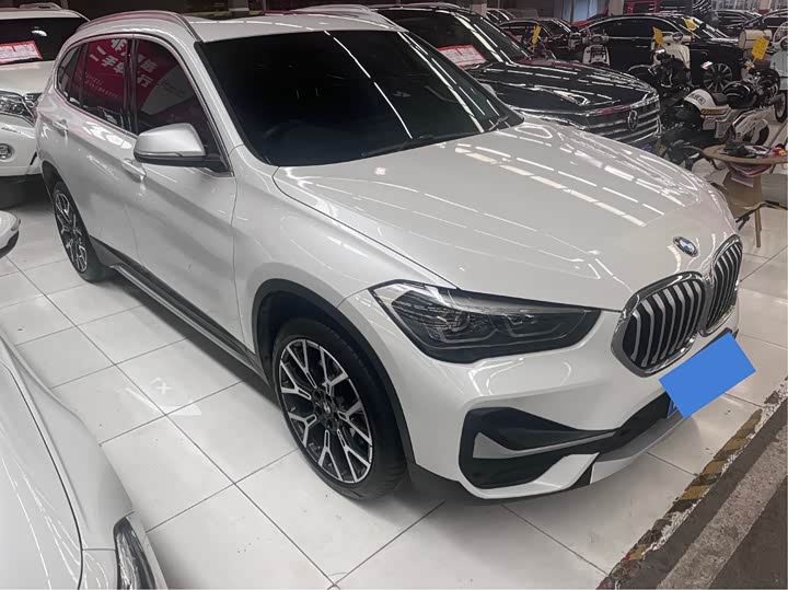 Фото 3 - BMW X1