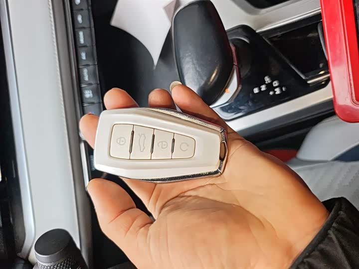 Фото 9 - Geely Preface