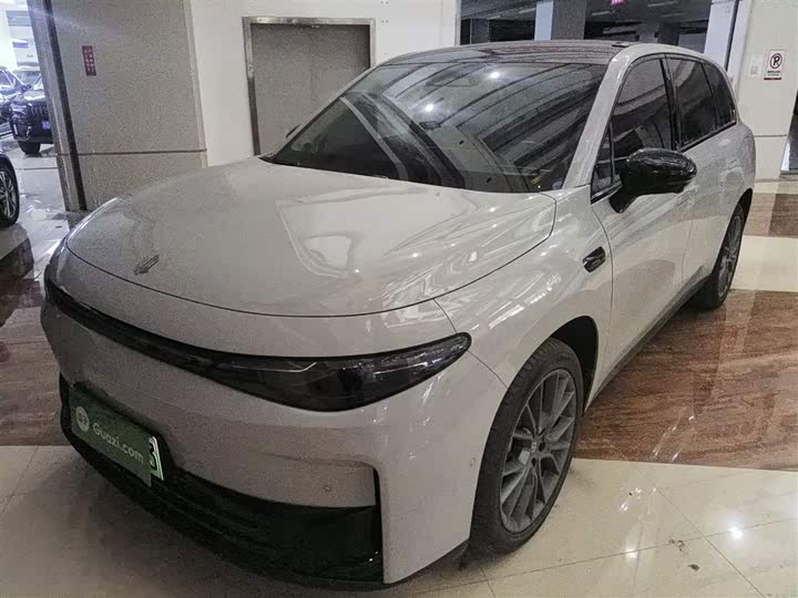 Фото 1 - Leapmotor C10