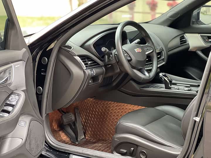 Фото 4 - Cadillac CT5