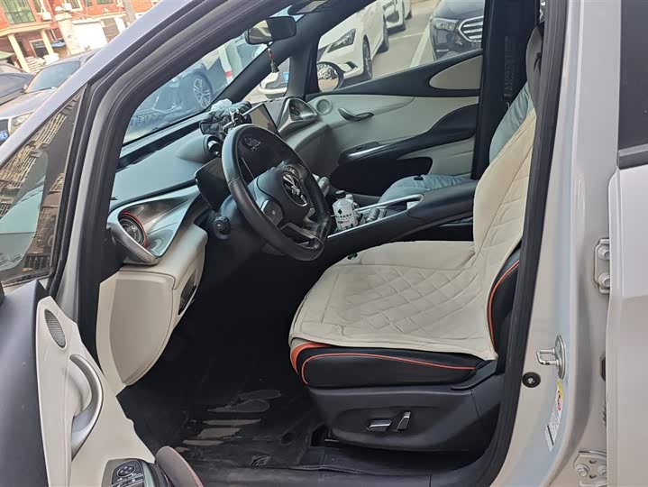 Фото 9 - BYD Dolphin