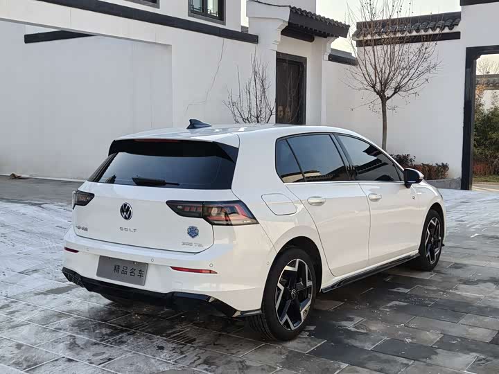 Фото 7 - Volkswagen Golf