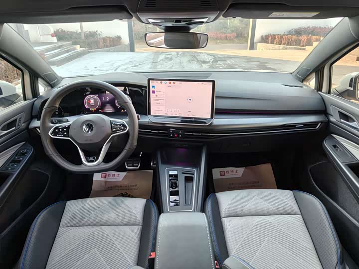 Фото 9 - Volkswagen Golf