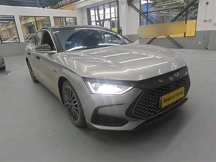 Фото 4 - BYD Han