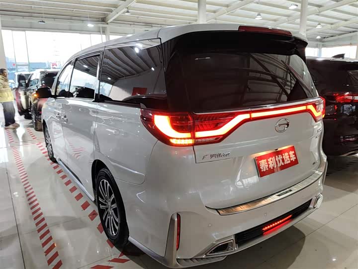 Фото 5 - GAC Trumpchi M8