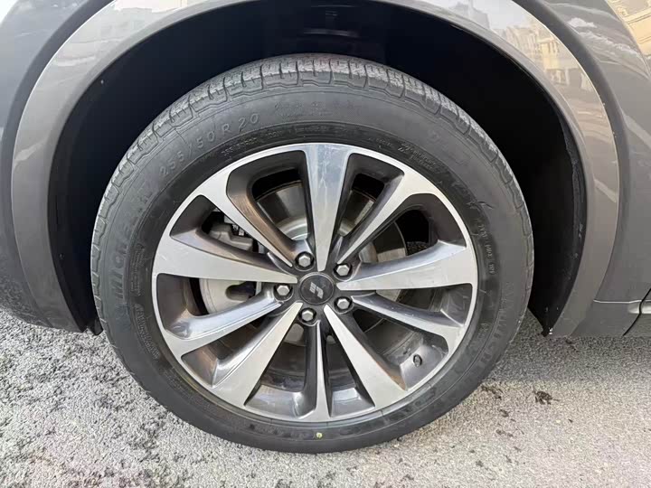 Фото 5 - LiXiang One