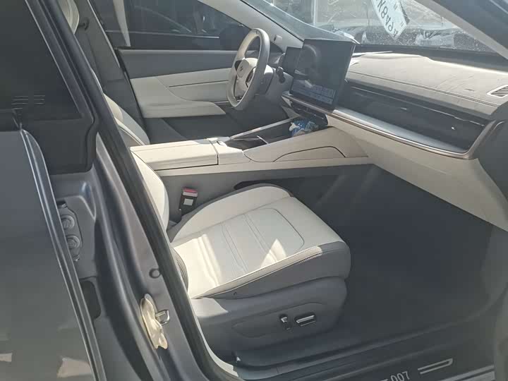 Фото 4 - Dongfeng Yipai eπ 007