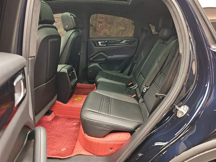 Фото 9 - Porsche Cayenne