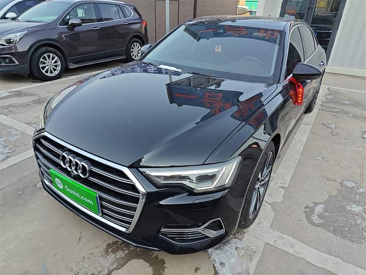 Фото 1 - Audi A6L