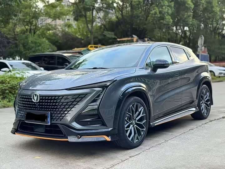 Фото 1 - Changan UNI-T