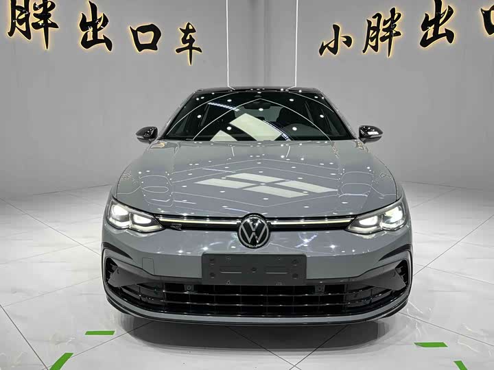 Фото 3 - Volkswagen Golf