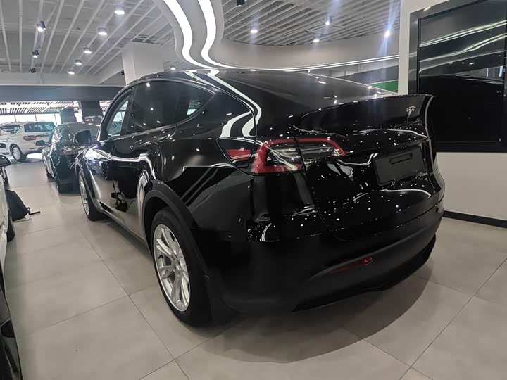 Фото 5 - Tesla Model Y