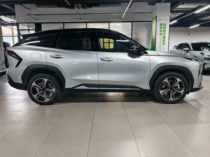 Фото 4 - Geely Galaxy L7