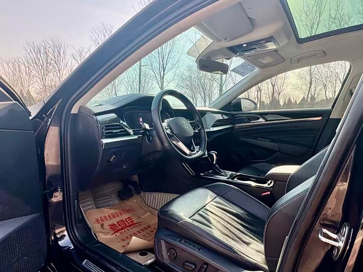 Фото 7 - Volkswagen Passat