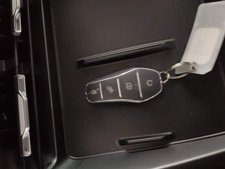 Фото 9 - BYD Qin Plus