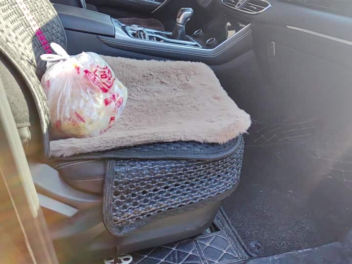 Фото 8 - Jetour X90