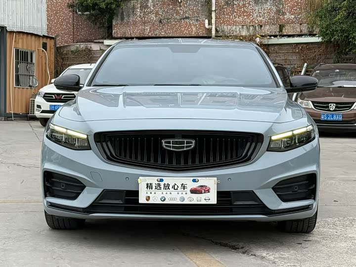 Фото 2 - Geely Preface