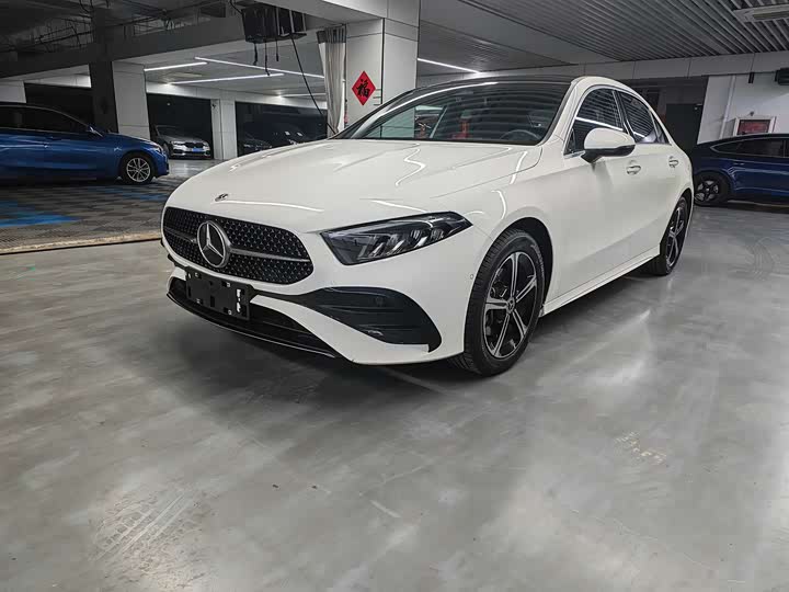 Фото 1 - Mercedes-Benz A-Class