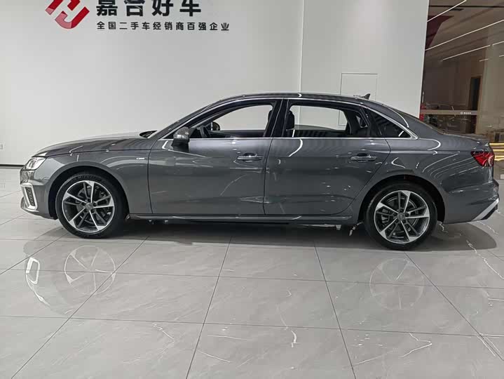 Фото 7 - Audi A4L