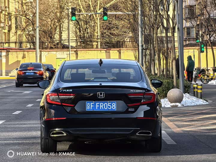 Фото 5 - Honda Accord